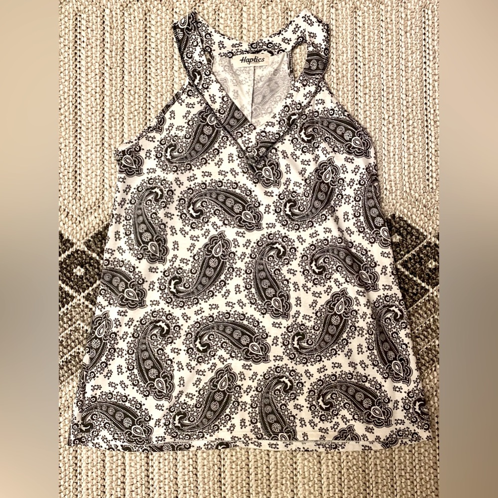 Haptics neck flowy tank; size small; very soft; worn once; excellent condition - Picture 3 of 5